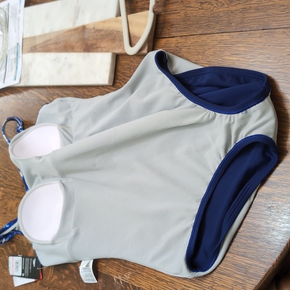 Speedo swimsuit - Picture 6 of 9